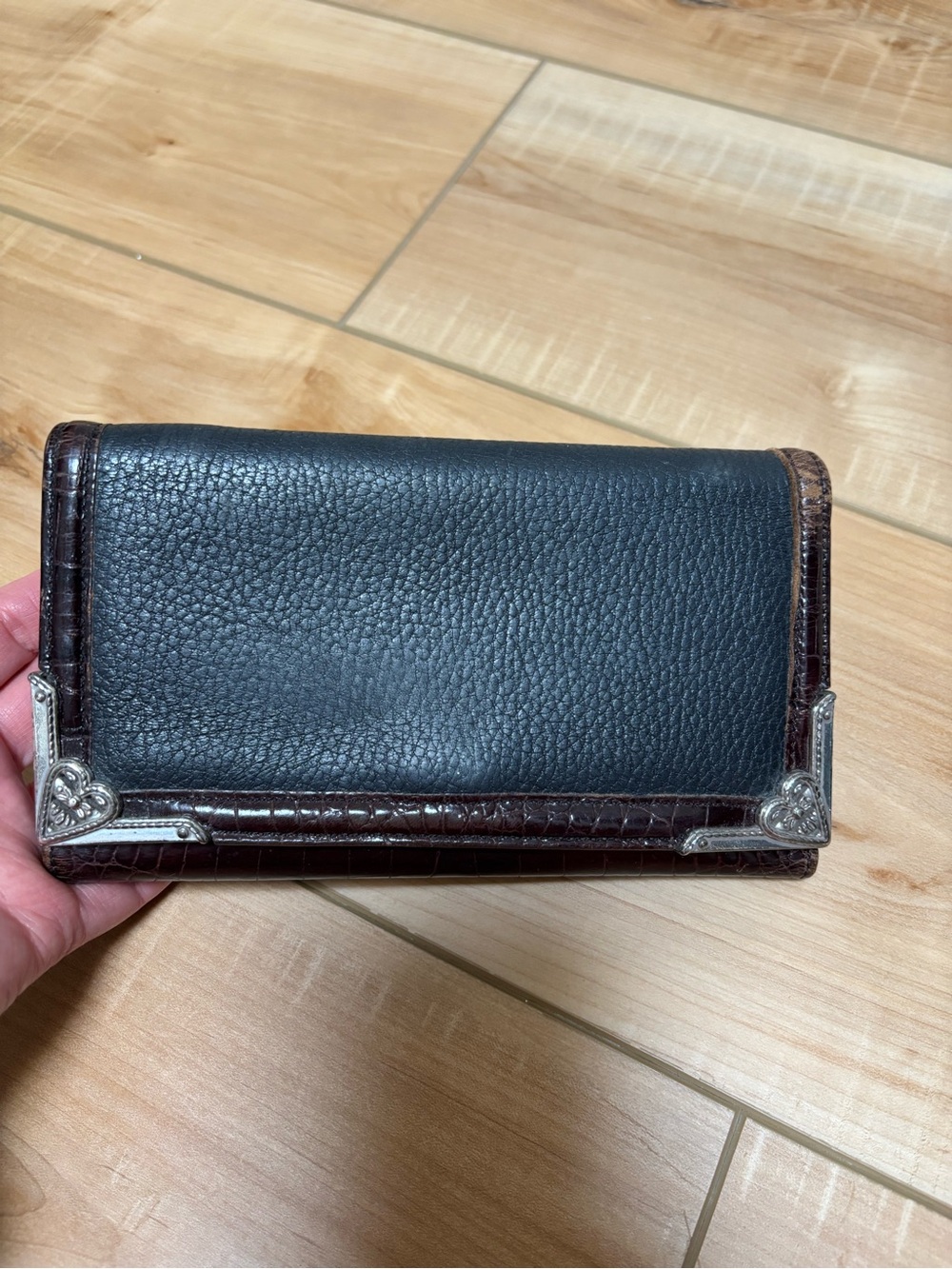Brighton Black Leather Bifold Wallet with Brown Trim and Silver Corner Accents